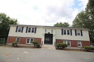 84 Franklin St, Unit 1 in Derry, NH - Building Photo