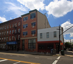 1037 Manhattan Ave in Brooklyn, NY - Building Photo - Building Photo