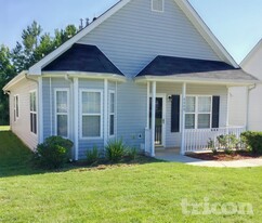 6648 Hampton Way Dr in Charlotte, NC - Building Photo