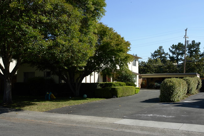 40 Kent Pl in Menlo Park, CA - Foto de edificio - Building Photo