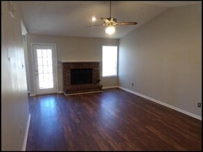 35 Point W Cir in Little Rock, AR - Building Photo - Building Photo