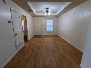 617 Race St in Crowley, TX - Building Photo - Building Photo