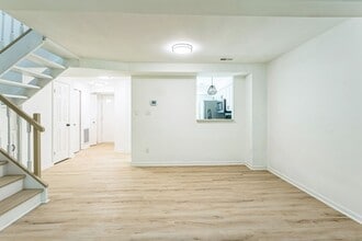 5226 Fair Wind Ln in Charlotte, NC - Building Photo - Building Photo