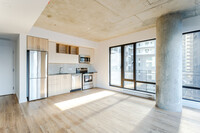 Le Smith in Montréal, QC - Building Photo - Interior Photo