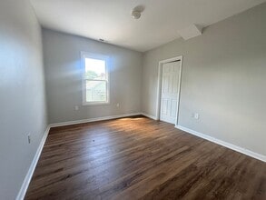 47 Spring St, Unit 3 in New Haven, CT - Foto de edificio - Building Photo