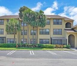 2315 N Congress Ave in Boynton Beach, FL - Building Photo - Building Photo