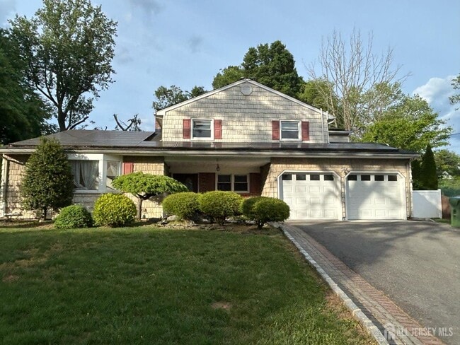 property at 8 Julie Dr