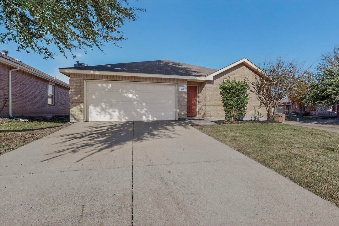 407 Eisenhower Ln in Lavon, TX - Building Photo