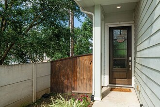 5003 Lehman Oaks Dr in Houston, TX - Building Photo - Building Photo