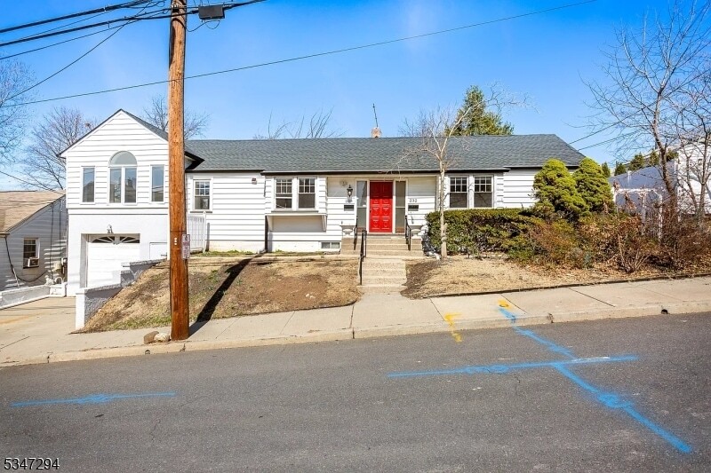 232 Crystal St in North Arlington, NJ - Building Photo