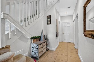 2705 SW 119th Way in Miramar, FL - Foto de edificio - Building Photo