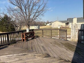 32 N Needmore Acres Rd in Glasgow, KY - Building Photo - Building Photo