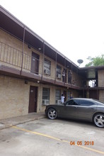 Holmes Apartments in Dallas, TX - Foto de edificio - Other