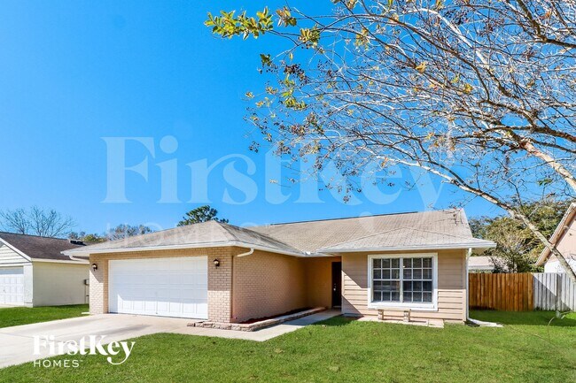 1625 Gardner Dr in Lutz, FL - Building Photo - Building Photo