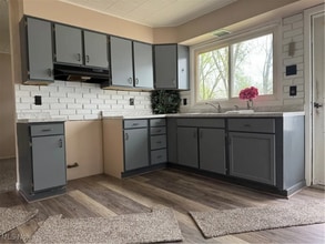 3372 Lynwood Dr NW in Warren, OH - Building Photo - Building Photo