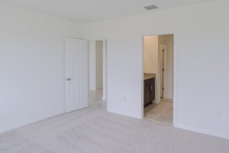 2764 San Marco Wy in Winter Haven, FL - Foto de edificio - Building Photo