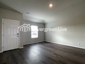 1010 W Lawton Rd in Claremore, OK - Building Photo - Building Photo