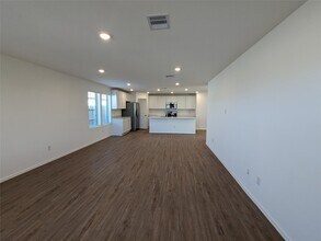 9115 Redwood Br Dr in Baytown, TX - Building Photo - Building Photo