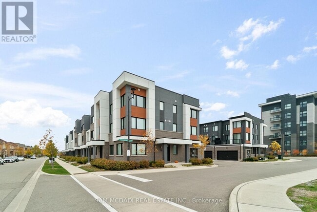 property at 70 Huguenot Rd