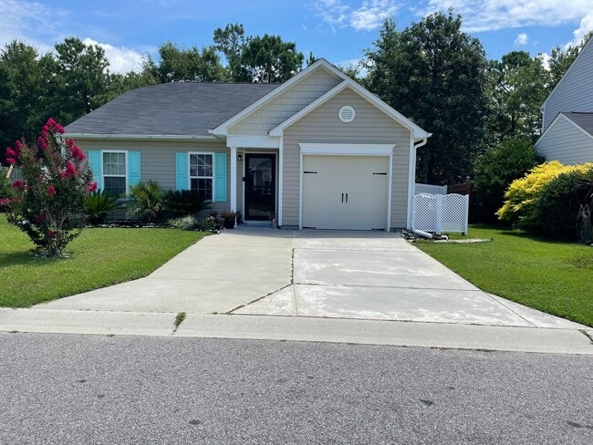 property at 1516 Round Ridge Rd SE