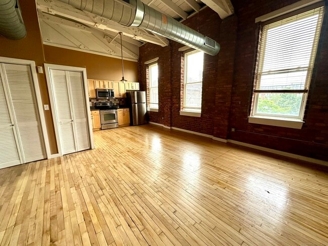 325 Lafayette St in Bridgeport, CT - Building Photo - Building Photo