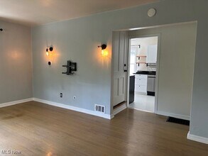 1496 Garman Rd in Akron, OH - Building Photo - Building Photo