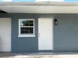 3040 Fletcher Ave in Lakeland, FL - Building Photo