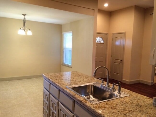 9822 Camfield Ave in Frisco, TX - Building Photo - Building Photo