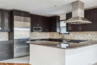 225 E Walnut St in Long Beach, NY - Building Photo - Building Photo