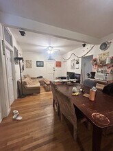 24 Cummings Rd, Unit 3 in Boston, MA - Foto de edificio - Building Photo