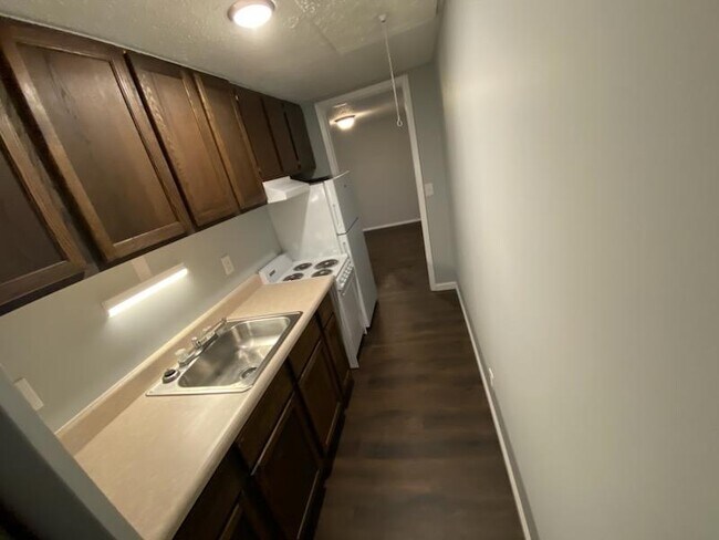 1100 Northview Dr in Hillsboro, OH - Building Photo - Building Photo