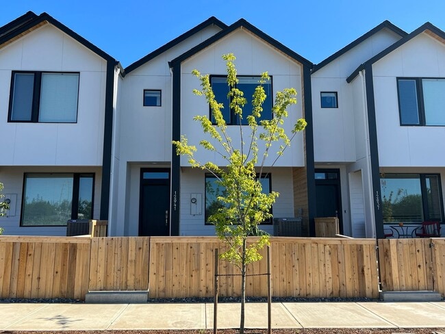 property at 12041 SE 5th St