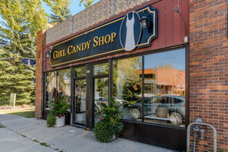 834 Grosvenor Av in Winnipeg, MB - Building Photo - Building Photo