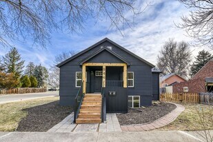 946 Pratt St, Unit Unit B in Longmont, CO - Building Photo