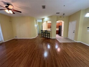 3351 Whitestone Cir in Kissimmee, FL - Building Photo - Building Photo