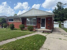 20417 Sunnydale St in St. Clair Shores, MI - Building Photo