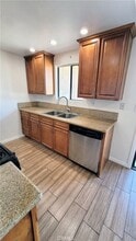 15351 Orange Ave, Unit 26 in Paramount, CA - Building Photo - Building Photo