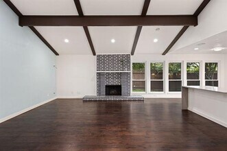 15751 Mapleview Cir in Dallas, TX - Building Photo - Building Photo