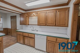 1200 N Patterson Dr in Moore, OK - Building Photo - Building Photo