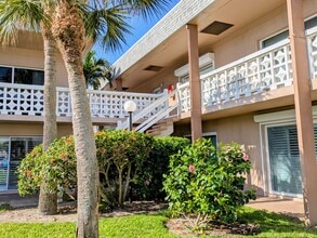 3150 N Atlantic Ave, Unit 770-3 in Cocoa Beach, FL - Foto de edificio - Building Photo