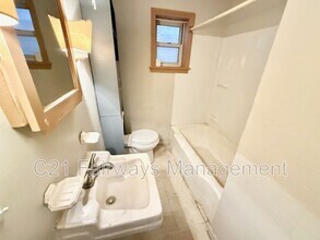 427 2nd St in Pitcairn, PA - Building Photo - Building Photo