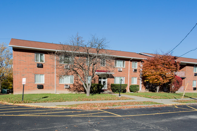 Anthos at Vestal in Vestal, NY - Foto de edificio - Building Photo