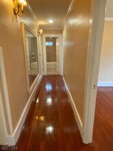 8 Caton Terrace in Caldwell, NJ - Building Photo - Building Photo