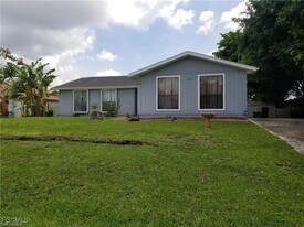 1979 50th St SW in Naples, FL - Building Photo