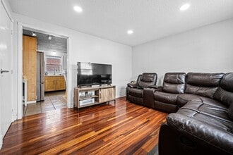 20 Astor St in Lynn, MA - Building Photo - Building Photo