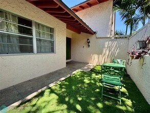 3424 Spring Bluff Pl in Lauderhill, FL - Building Photo - Building Photo