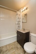 611 Jefferson Avenue in Winnipeg, MB - Building Photo - Building Photo