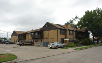 1107 E 45th Pl Apartments