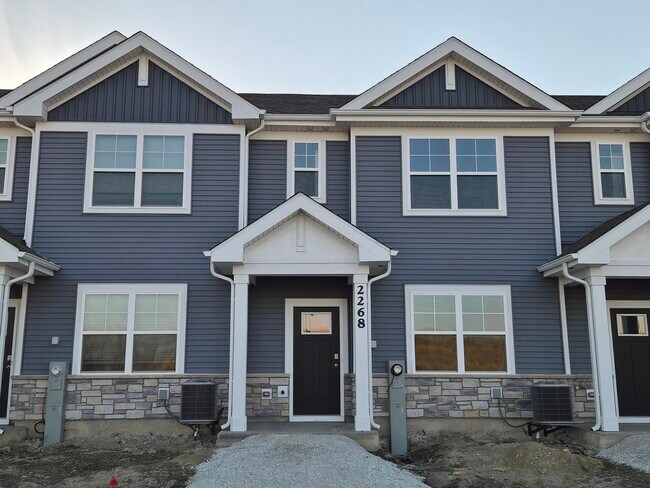 2268 Barbera Dr in Oswego, IL - Building Photo - Building Photo