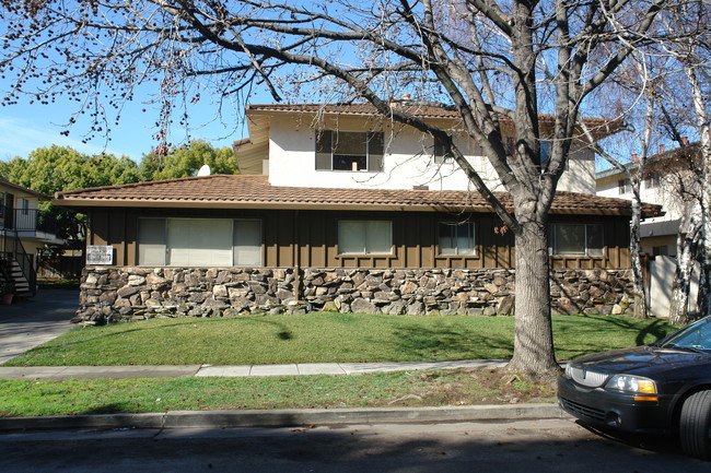 1117 Oakmont Dr in San Jose, CA - Building Photo - Building Photo